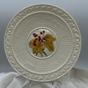 Belleek Christmas plate from 1984. Irish Whitebeam flower